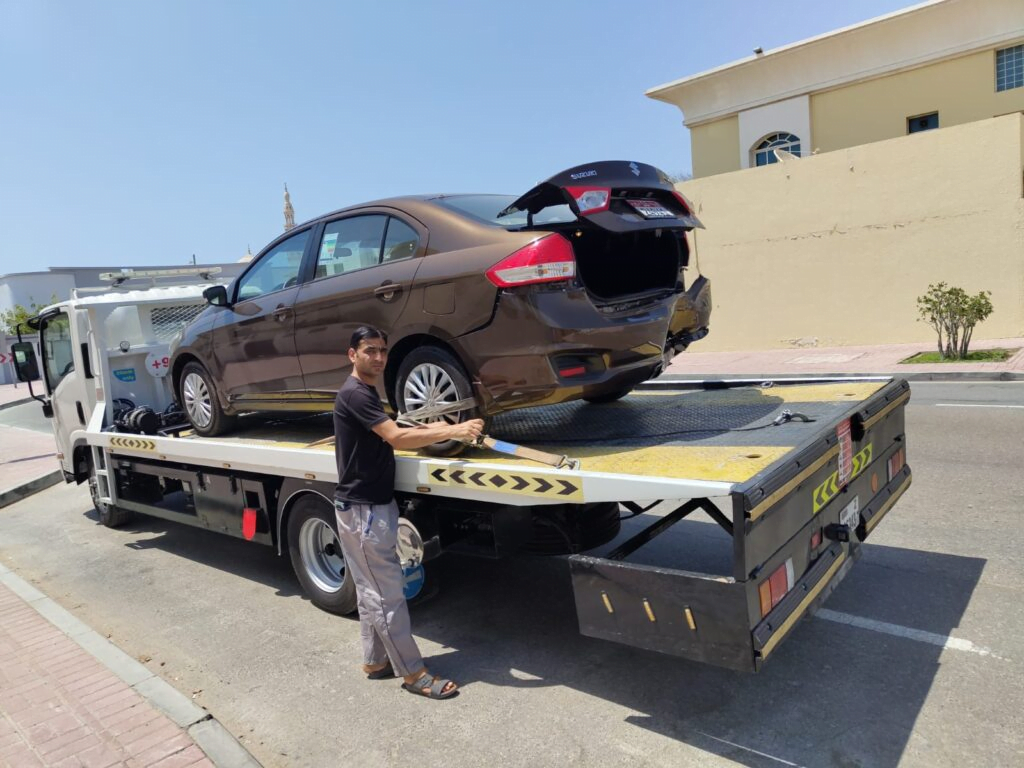 Car recovery service in al barsha dubai