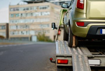 Car Recovery Service in The Greens, Dubai